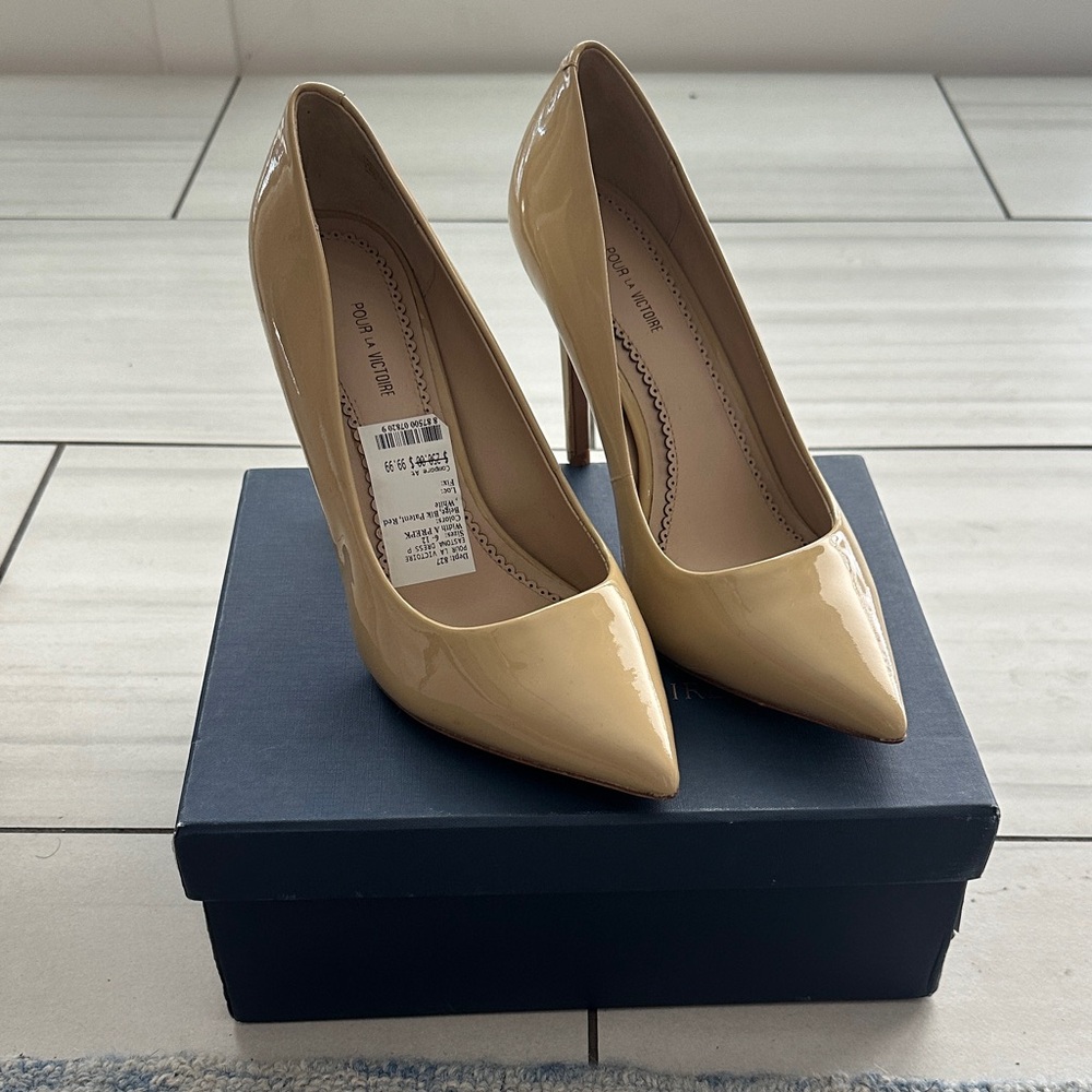 Pour LA Victoire heels